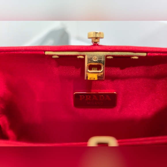 BNIB Authentic Prada Red Satin Box Clutch Bag - Picture 11 of 13